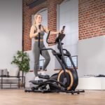skandika Carbon P25-G Crosstrainer, klappbar, 32 Widerstandsstufen, Kinomap, bis 150 kg – Bild 12